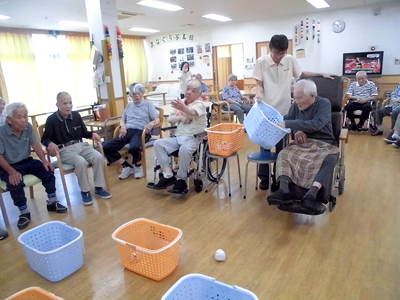 玉入れゲーム1 - ショートまなぐら