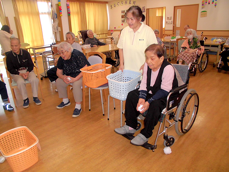 玉入れゲーム2 - ショートまなぐら