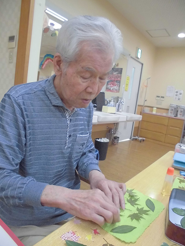 秋の作品作り③ - デイまなぐら