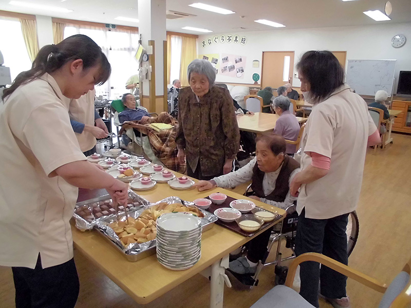 おやつバイキング① - ショートまなぐら