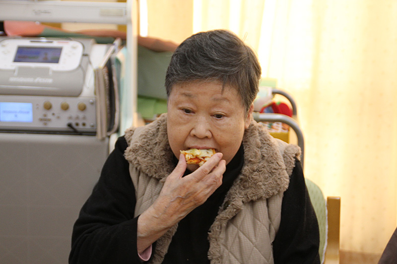 ホットプレートでピザ② - デイまなぐら