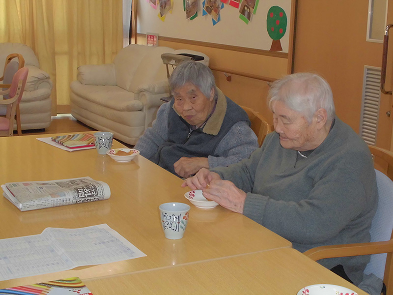 おやつ作り「リンゴのホットケーキ」2 - ショートまなぐら
