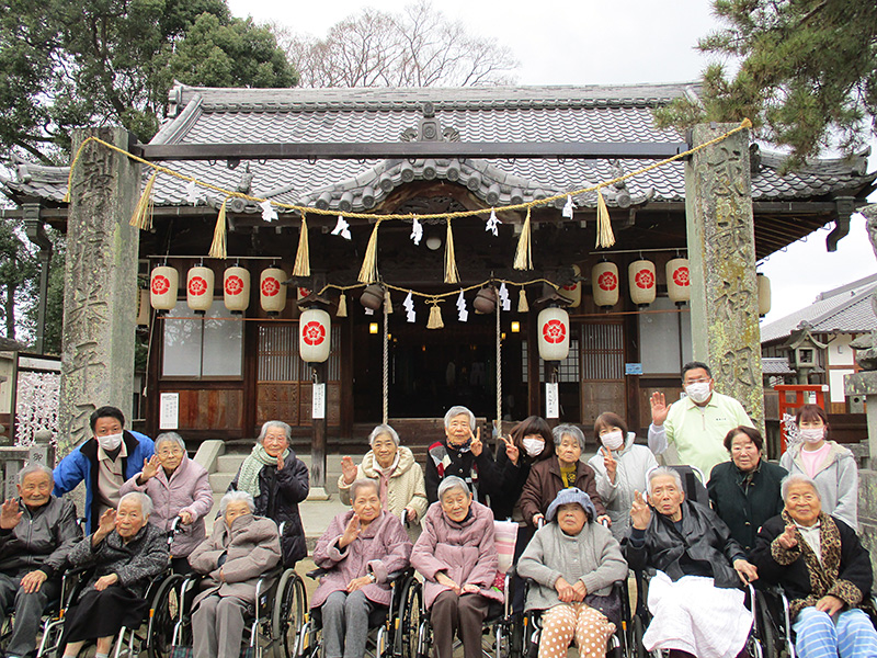 初詣1 - 小多機まなぐら南