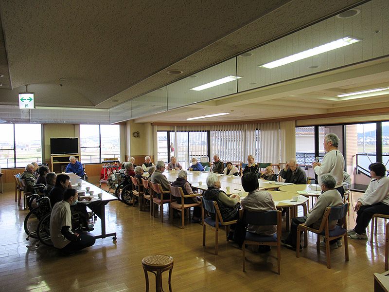 入居者懇談会 - ケアハウス福山