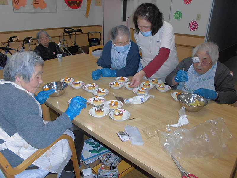カップケーキのデコレーション② - ショートまなぐら