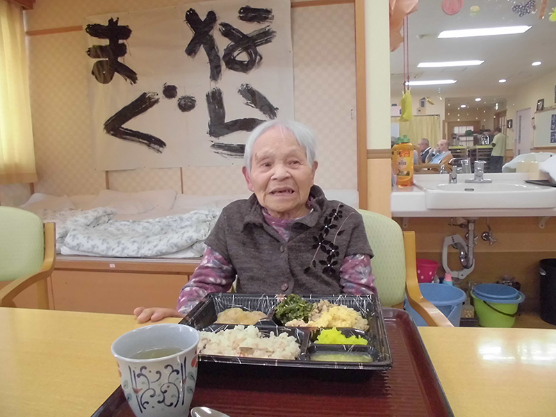 花見弁当① - デイまなぐら