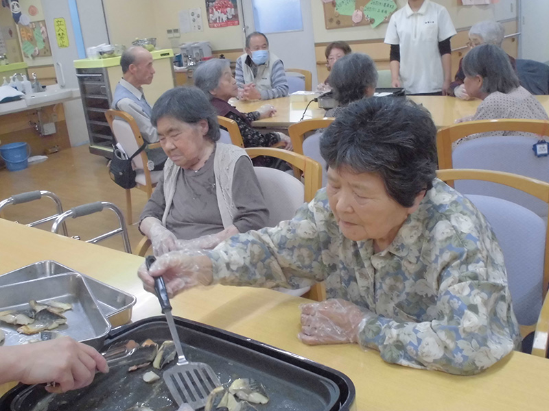 鯖サンド2 - デイまなぐら