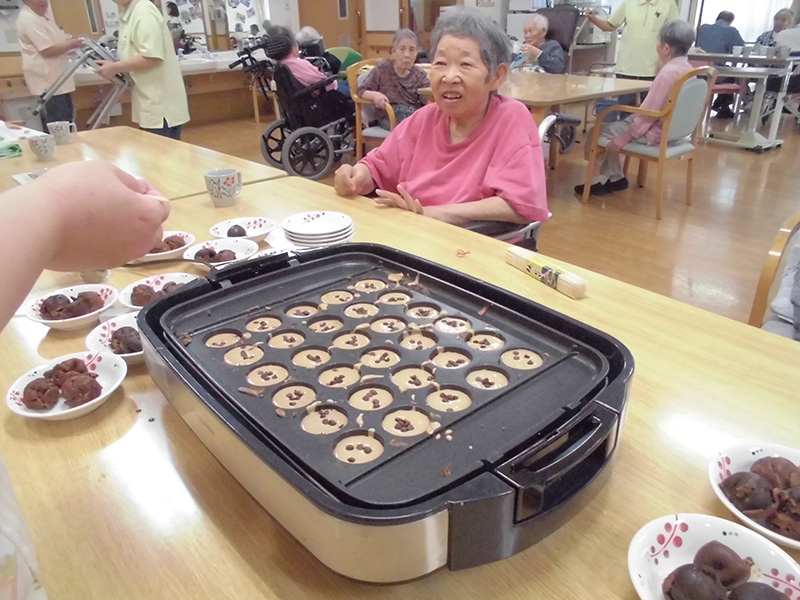 おやつ作り『フォンダンショコラ風チョコレート』1 - ショートまなぐら