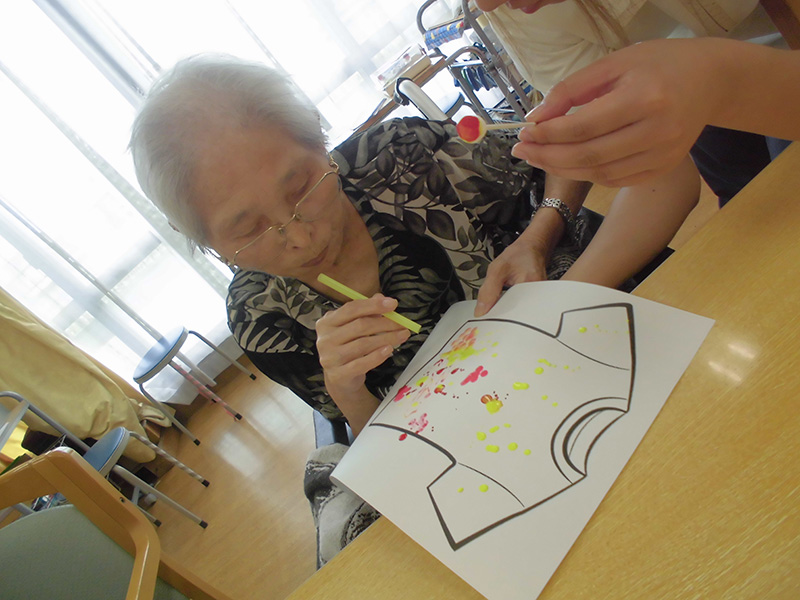 吹き絵でTシャツ③ - デイまなぐら