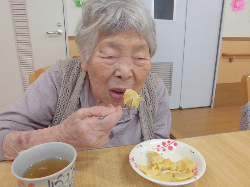 おやつ作り『りんごのパンケーキ』③ - ショートまなぐら