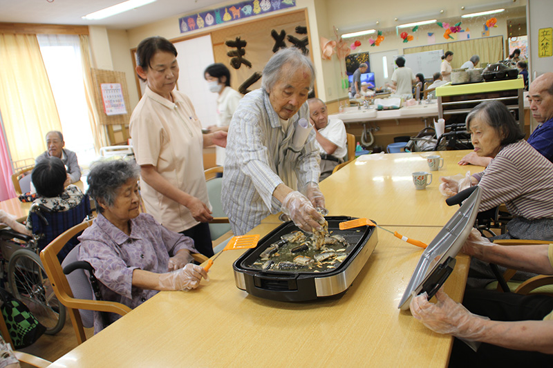 サンマのアクアパッツァ② - デイまなぐら