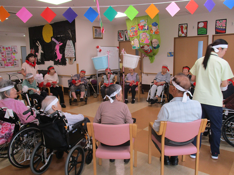 運動会(玉入れ) - 小多機まなぐら南