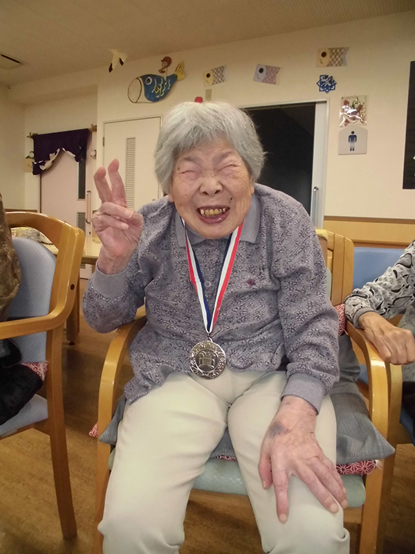 レク『的当てゲーム』優勝⑤ - ショートまなぐら