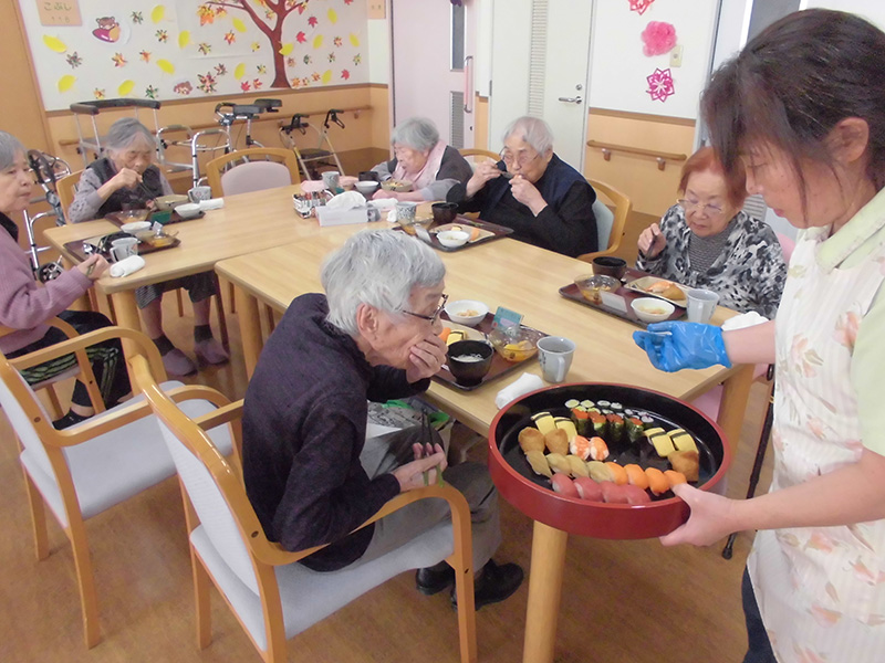 寿司バイキング① - ショートまなぐら