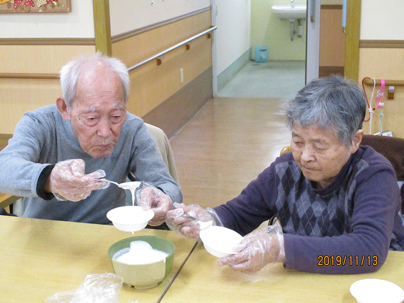 かるかんまんじゅうinサツマイモ餡④ - デイまなぐら