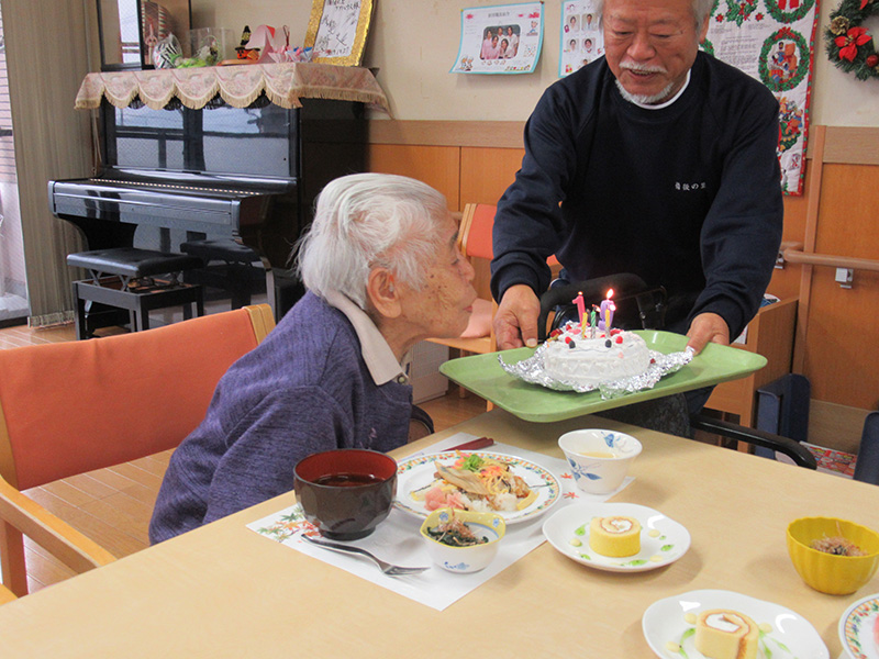 誕生日会1 - ケアハウス福山