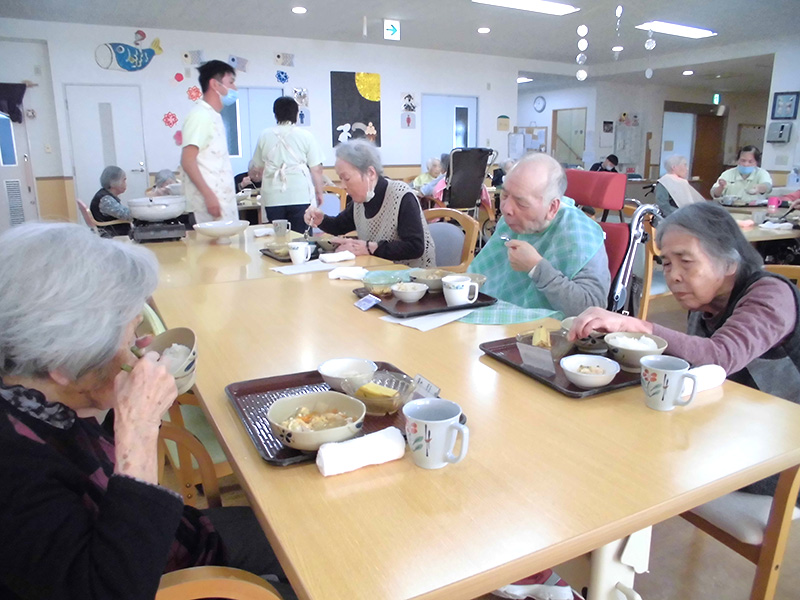 お鍋『豚肉のすき焼き風鍋』② - ショートまなぐら