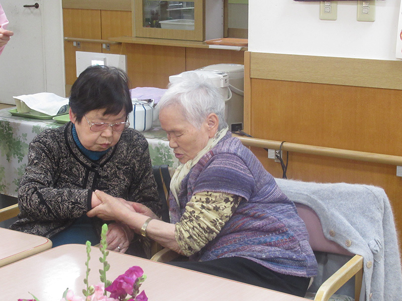 ハンドマッサージ1 - デイ備後