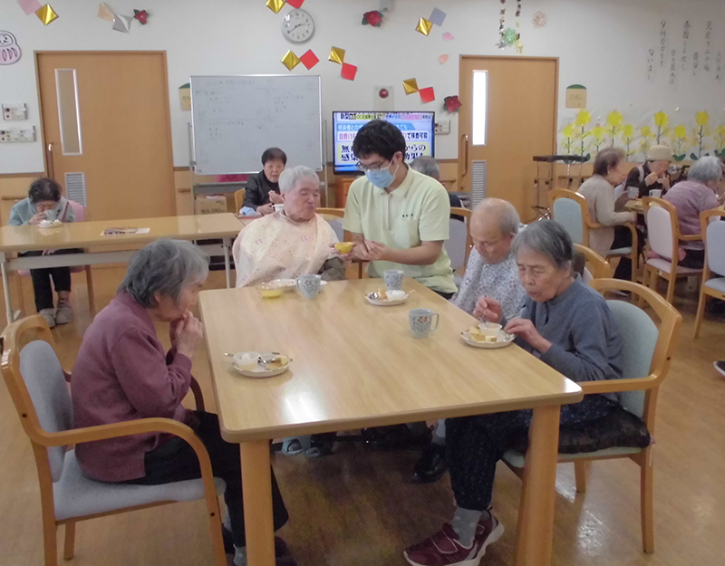 おやつバイキング② - ショートまなぐら