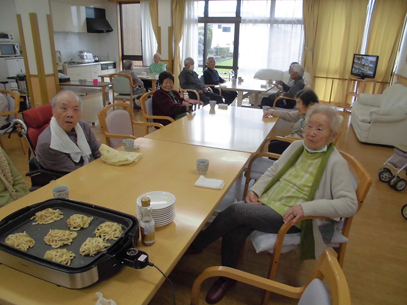 お昼作り『高槻名物うどん餃子』② - ショートまなぐら
