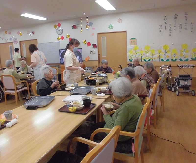 お昼作り『高槻名物うどん餃子』③ - ショートまなぐら