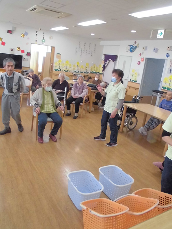 レクリェーション『玉入れ』① - ショートまなぐら