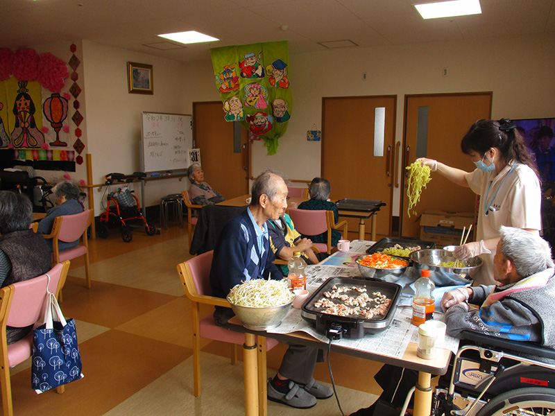バーベキュー1 - 小多機まなぐら南