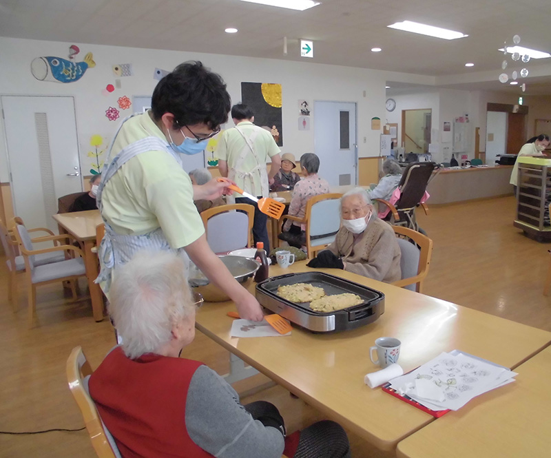 お昼作り『お好み焼き』2 - ショートまなぐら