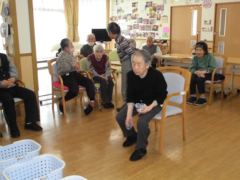 レクリェーション『玉入れ』1 - ショートまなぐら