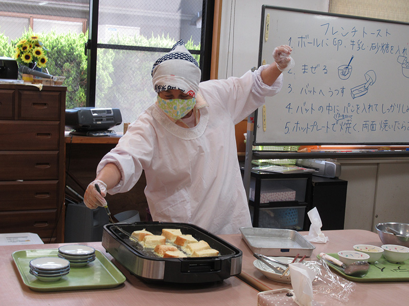 フレンチトースト1 - デイ備後