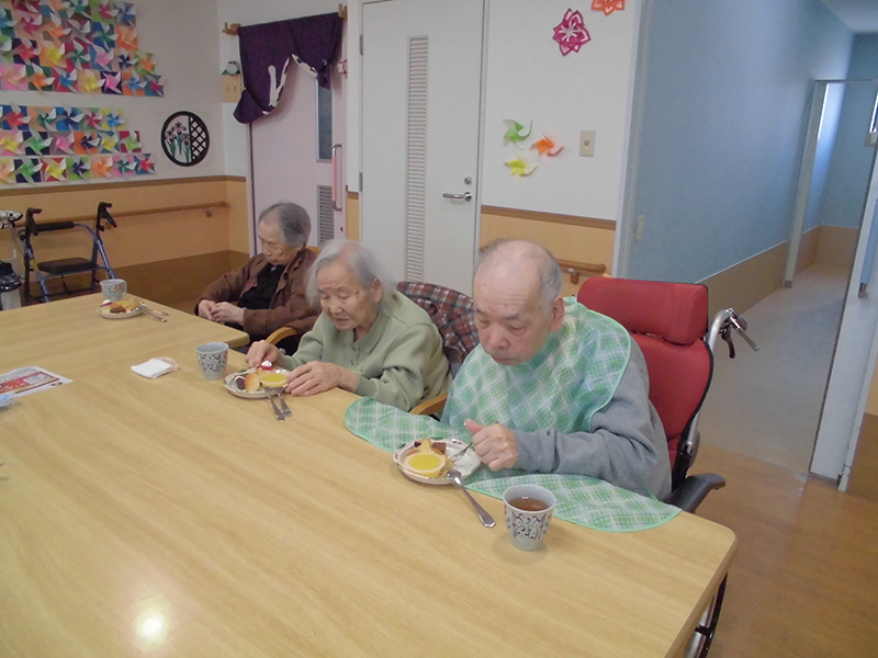 おやつバイキング3 - ショートまなぐら