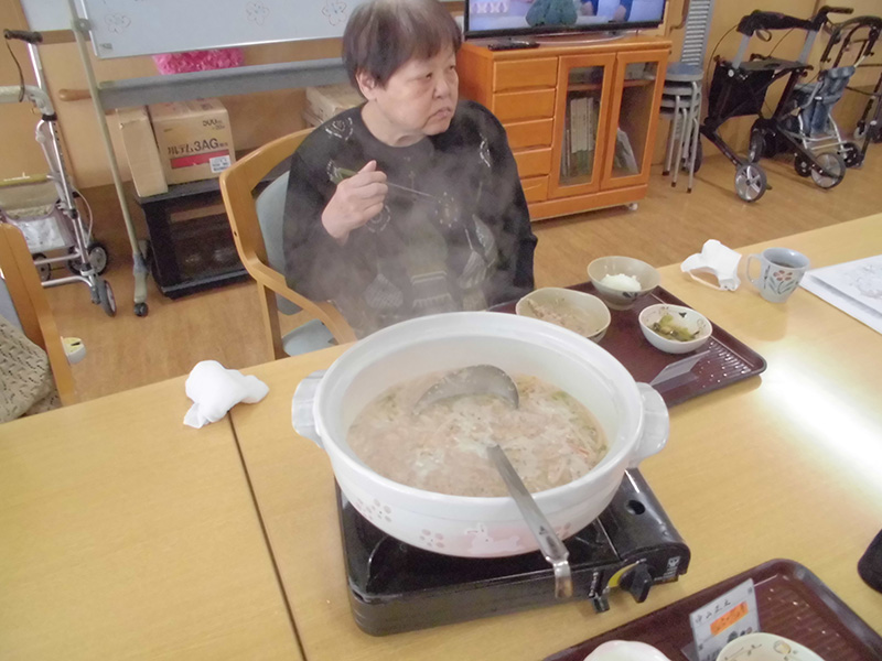 お昼作り『豚もやし鍋【坦々風】』1 - ショートまなぐら