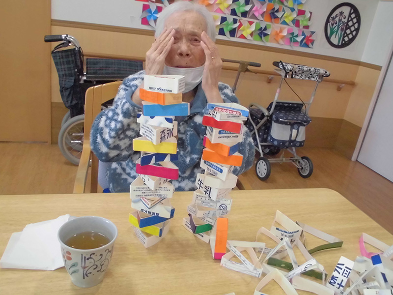 牛乳パックタワー2 - ショートまなぐら