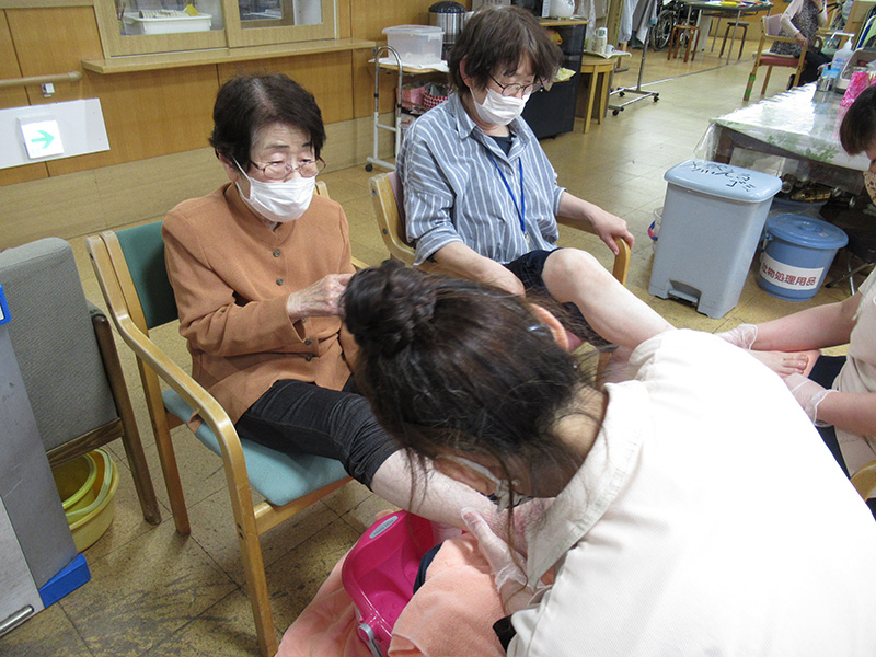 足もみ1 - デイ備後