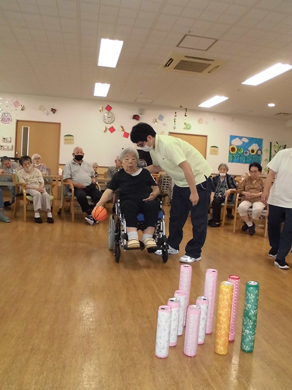 レクリェーション『ボーリング』2 - ショートまなぐら