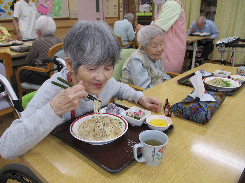 濃厚豆乳ごま担々そうめん3 - デイまなぐら