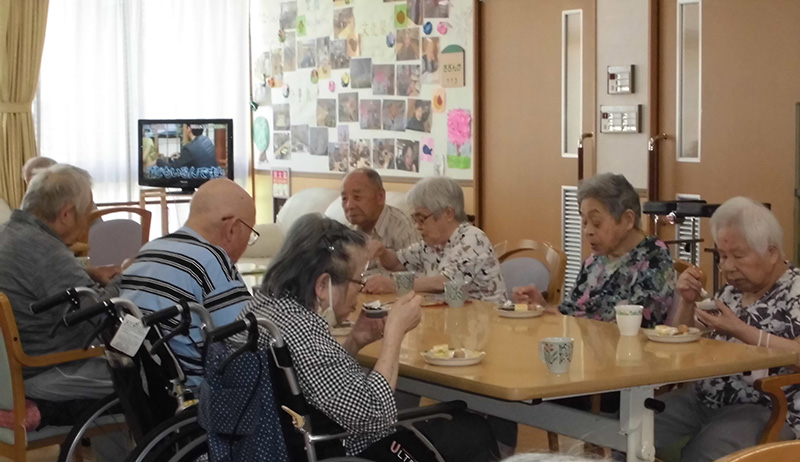 おやつバイキング1 - ショートまなぐら