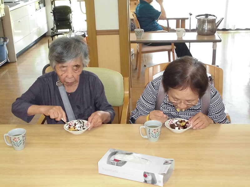 おやつ作り『たこ焼き型ホットケーキ』2 - ショートまなぐら