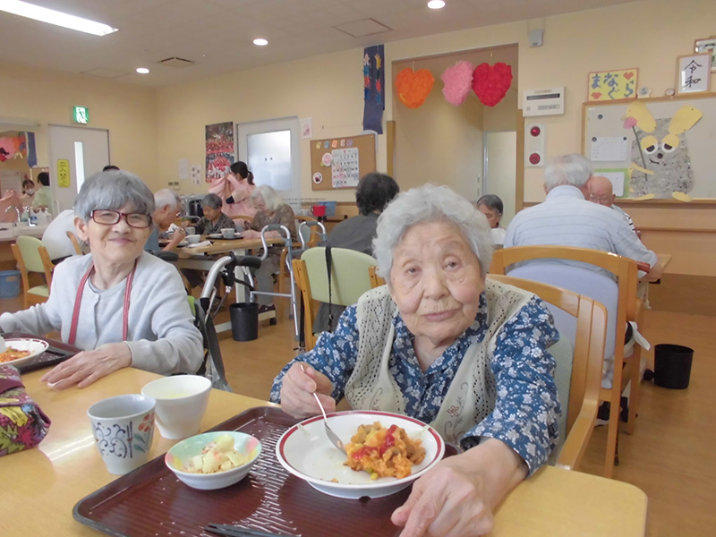 ホットプレートでオムライス2 - デイまなぐら