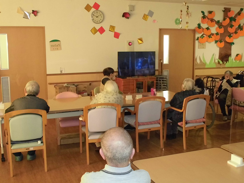 レクリェーション『DVD鑑賞』2 - ショートまなぐら