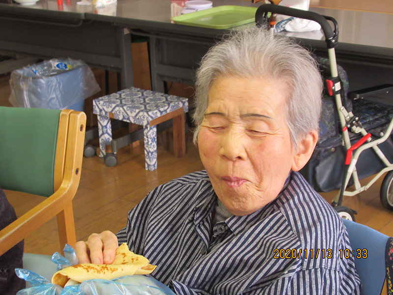 20201118クレープ作り2 - ケアハウス福山