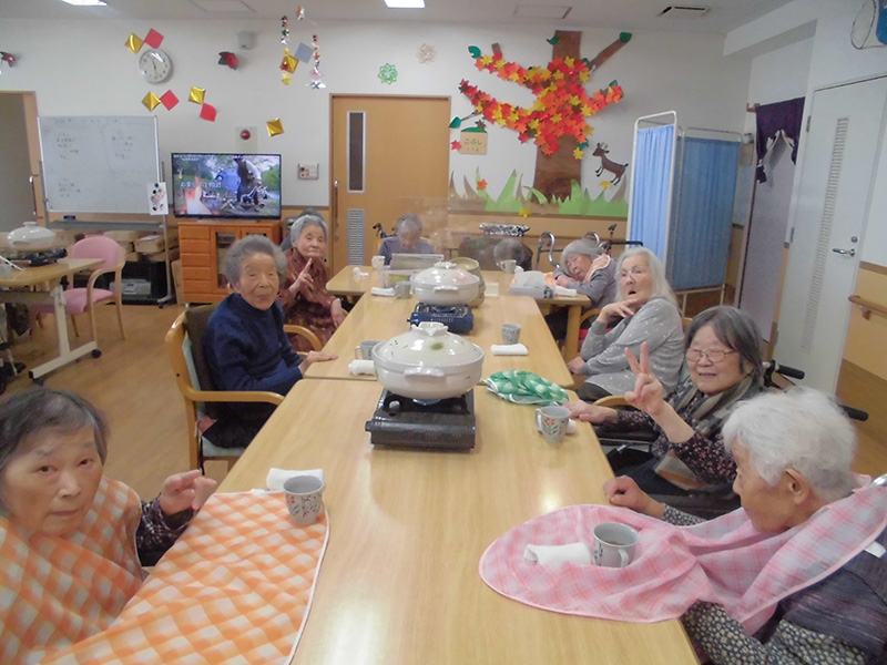 お昼作り『豚もやし鍋・坦々風』1 - ショートまなぐら