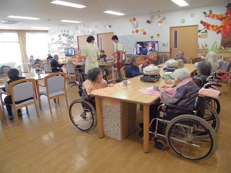 お昼作り『豚もやし鍋・坦々風』2 - ショートまなぐら