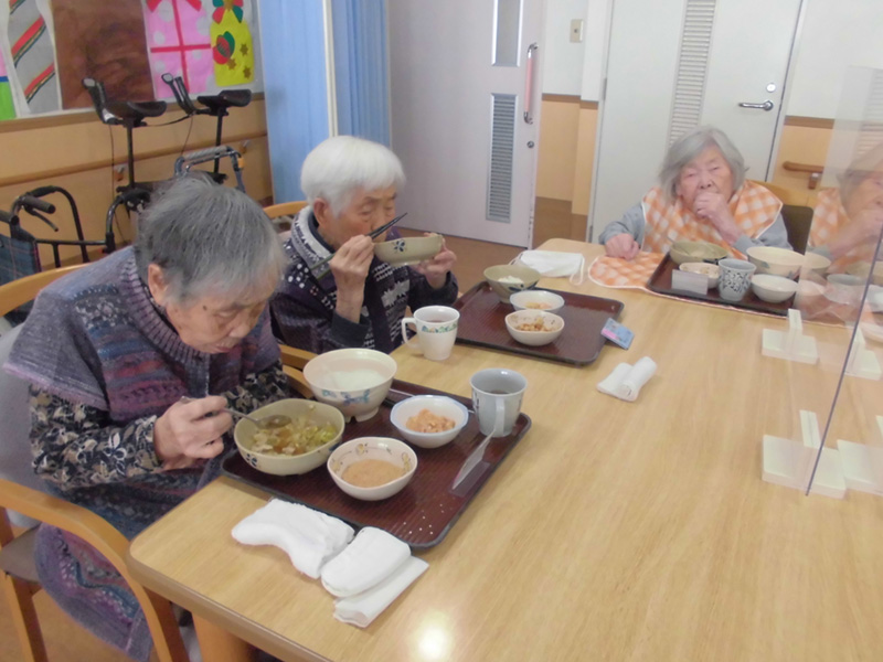 お昼作り『白菜と豚バラのミルフィーユ鍋』2 - ショートまなぐら