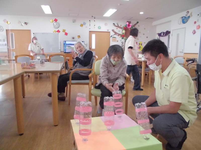 レクリェーション『輪投げ』2 - ショートまなぐら