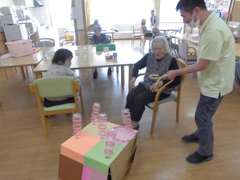 レクリェーション『輪投げ』3 - ショートまなぐら