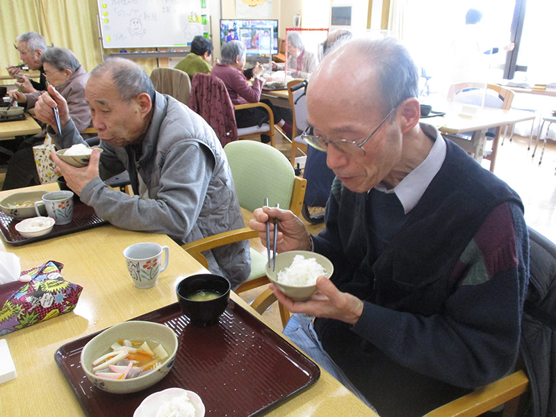 料理の日「のっぺ」2 - デイまなぐら