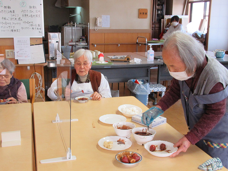 チョコフォンデュー作り1 - ケアハウス福山