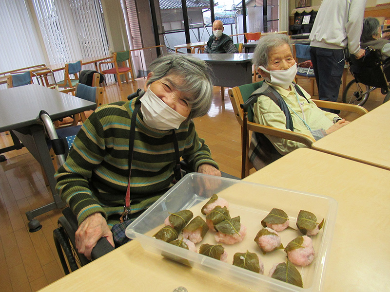 桜餅作り2 - ケアハウス福山