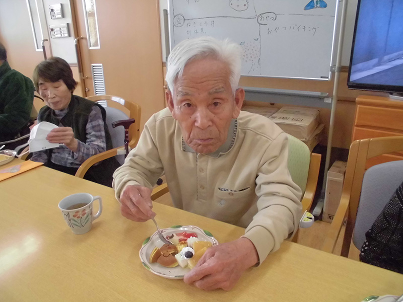 おやつバイキング1 - ショートまなぐら